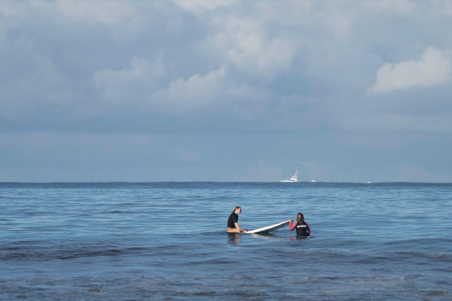 The Pacific lineup at Jacó Beach